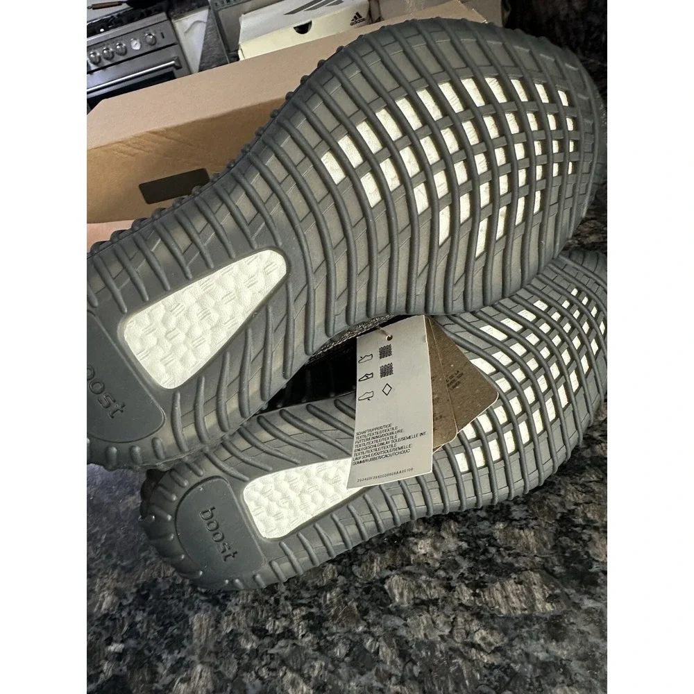 Adidas Yeezy Boost 350 V2 CMPCT Slate Carbon Black HQ6319 Mens 7.5